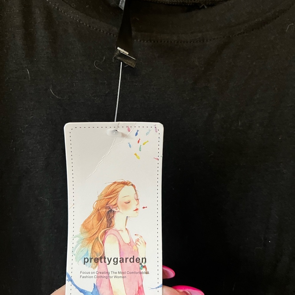 Pretty Garden Black Tshirt size Medium - Picture 3 of 5